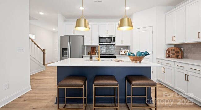 Building Photo - 9100 Bluedale Rd