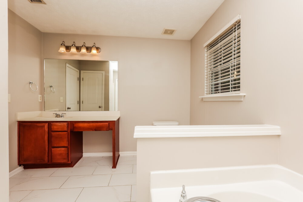 Building Photo - 412 Elegance Way