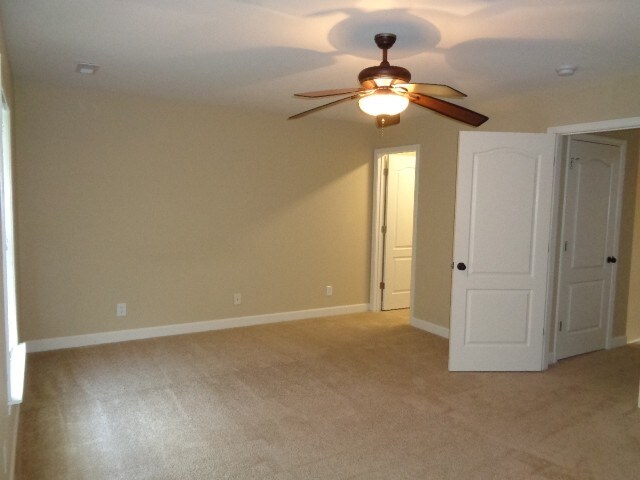 Building Photo - 3123 Hidden Creek Drive