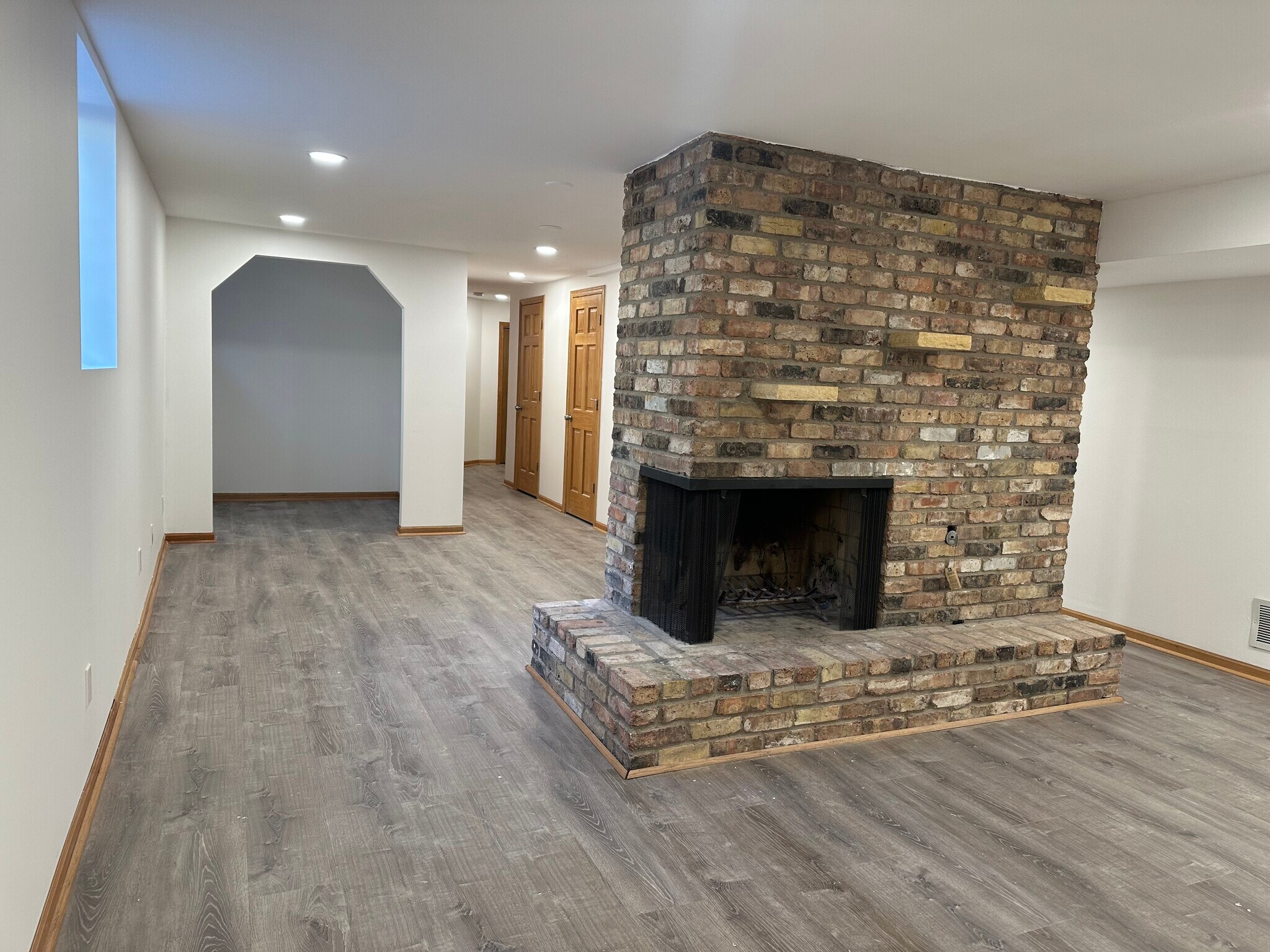 Building Photo - 7303 Glouchester Dr