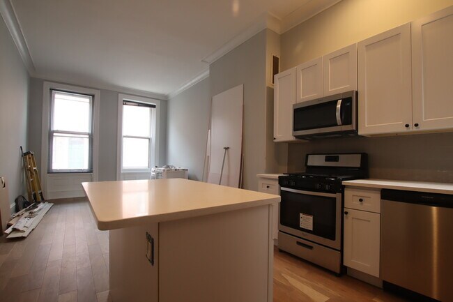 Building Photo - 1712 Mt Vernon St