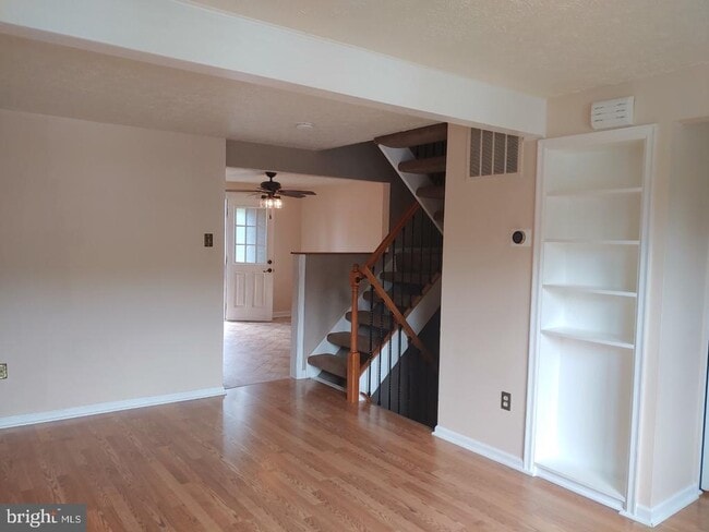 Building Photo - 152 Laurel Woods Ct