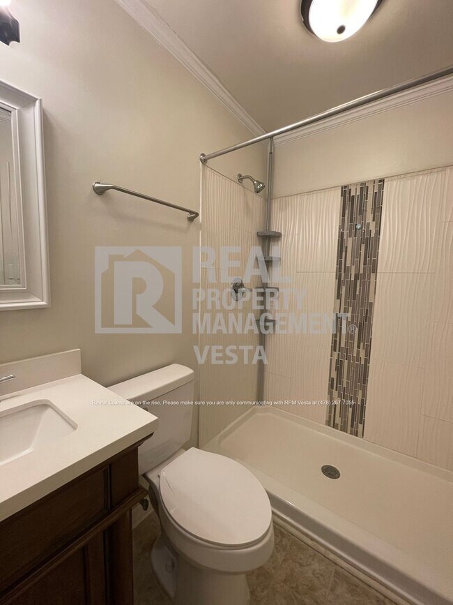 Building Photo - 443 Lacebark Dr
