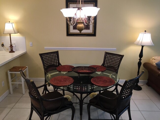 Building Photo - 3277 E Community Dr