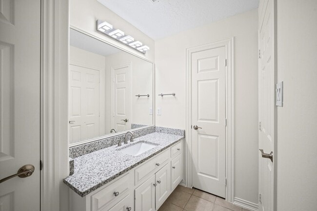Building Photo - 14227 Flower Creek Ln