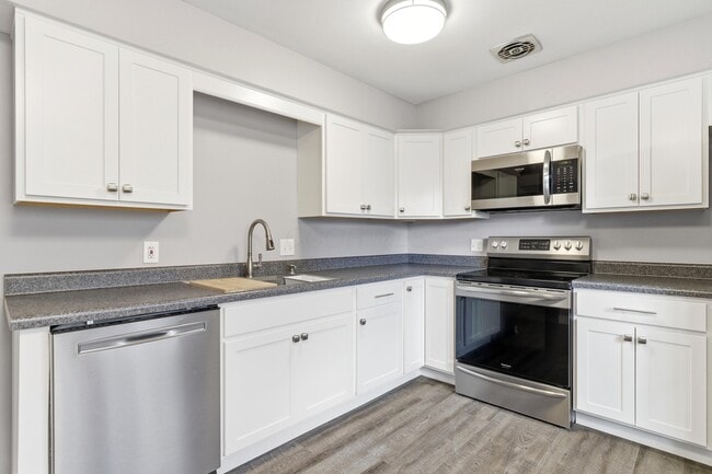 Building Photo - 6479 Karl Rd