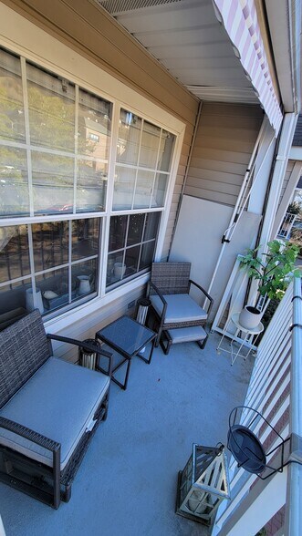 Balcony - 780 River Rd