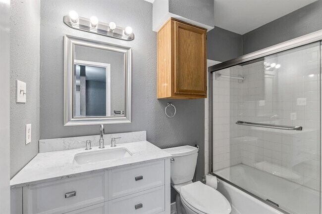 Building Photo - 12620 Dringenberg Dr