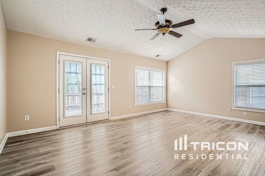 Building Photo - 342 Park Creek Ridge