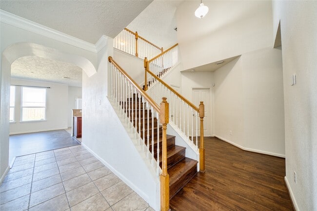 Building Photo - 6610 Autumn Sunset Ln