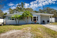 Building Photo - 333 E Cornelius Cir