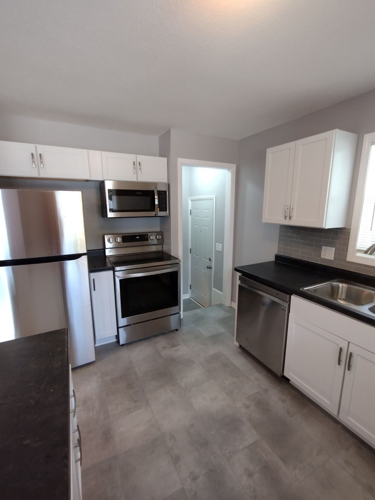 Kitchen - 5907 New York Ave
