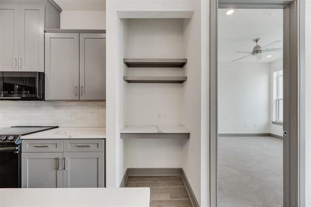 Building Photo - 2700 Old Denton Rd