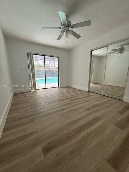 Building Photo - 1328 NW 86th Way