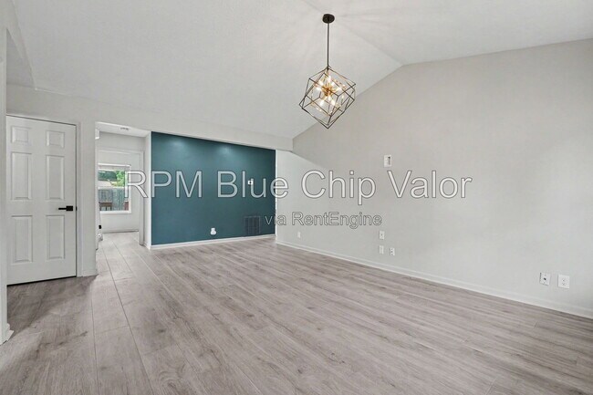 Building Photo - 5133 Cook Ave