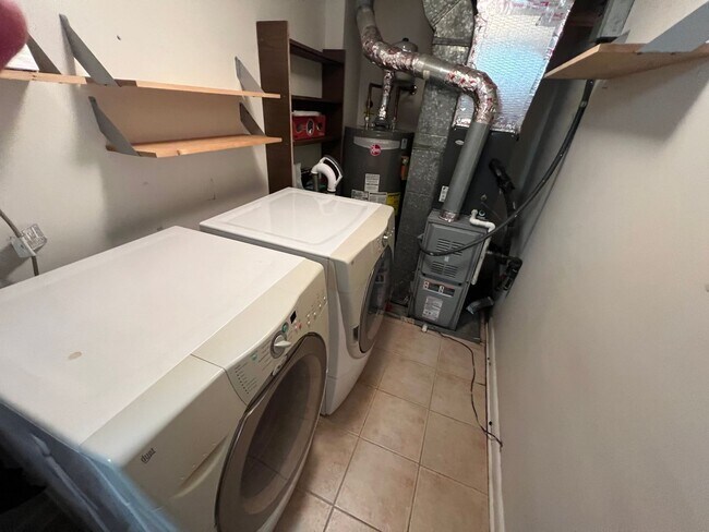 Building Photo - Old Hickory / Nolensville Rd 3bed 2.5 bath