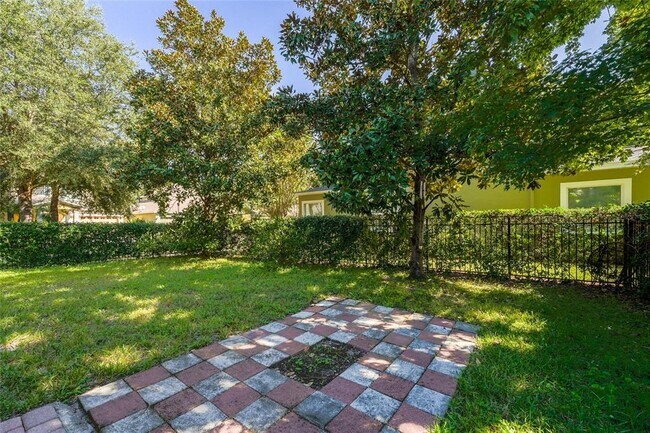 Building Photo - 6920 Helmsley Cir