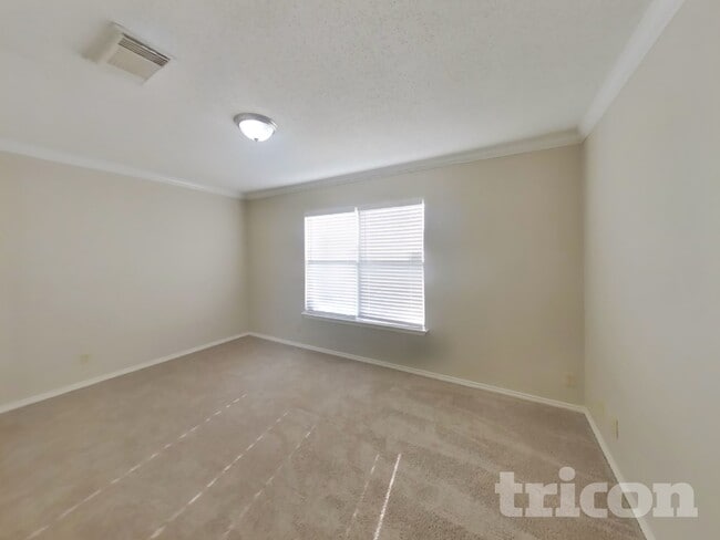 Building Photo - 7807 Encanto Vis Dr