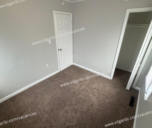 Building Photo - Newly Renovated 2-Bedroom • 1-Bathroom Home