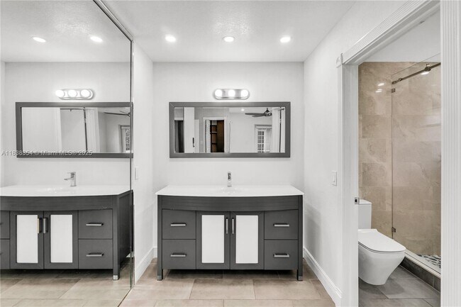 Building Photo - 8482 NW 166th Terrace