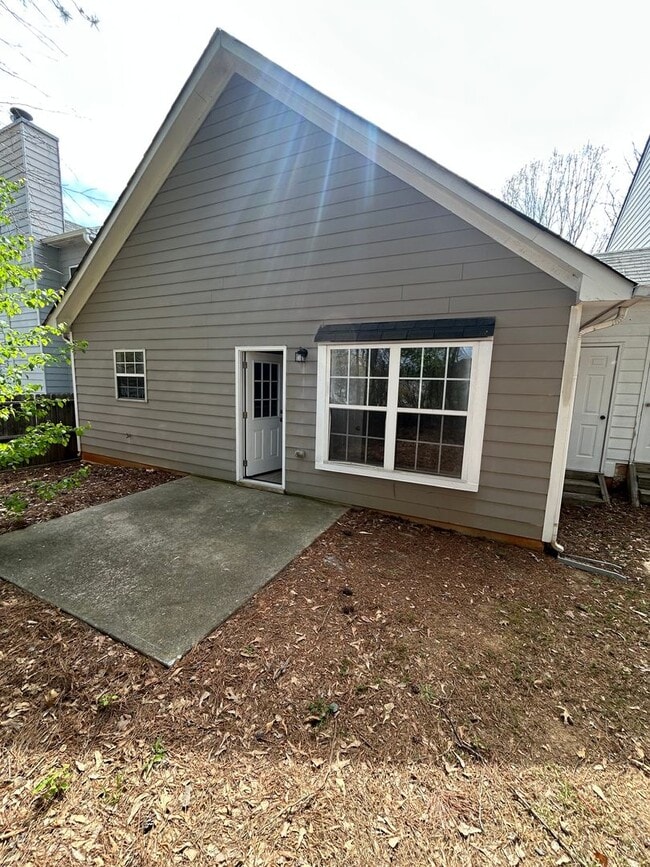 Building Photo - 545 Carlton Pointe Dr