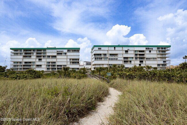 Building Photo - 3450 Ocean Beach Blvd