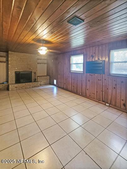 Building Photo - 2006 Brookview Dr S