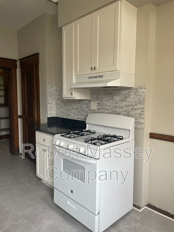 Building Photo - 2014 Cherokee Pkwy