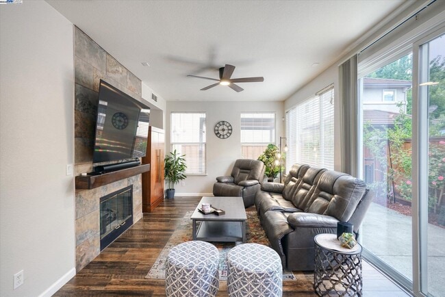 Building Photo - 5884 Cedarwood Cmn