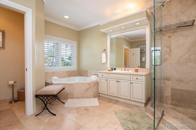 Building Photo - 514 Solar Isle Dr
