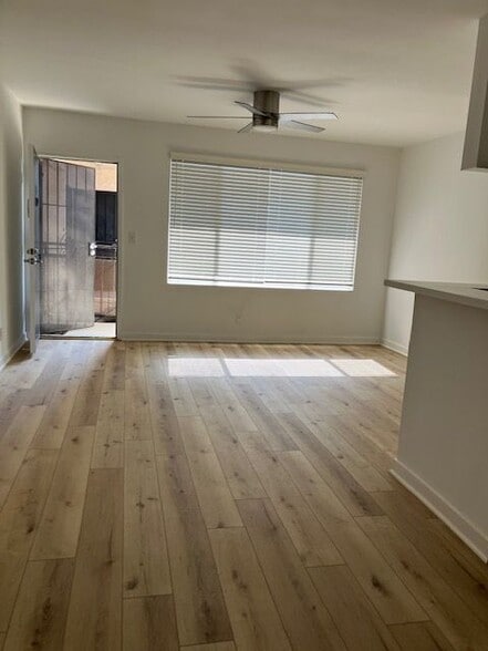 Building Photo - 333 Vernon Ave