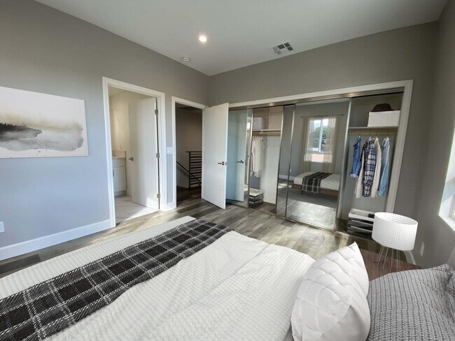 Another Bedroom Suite on 3rd Floor - 5747 Fulcher Ave