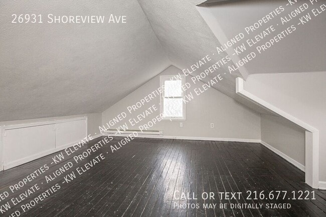 Building Photo - 26931 Shoreview Ave