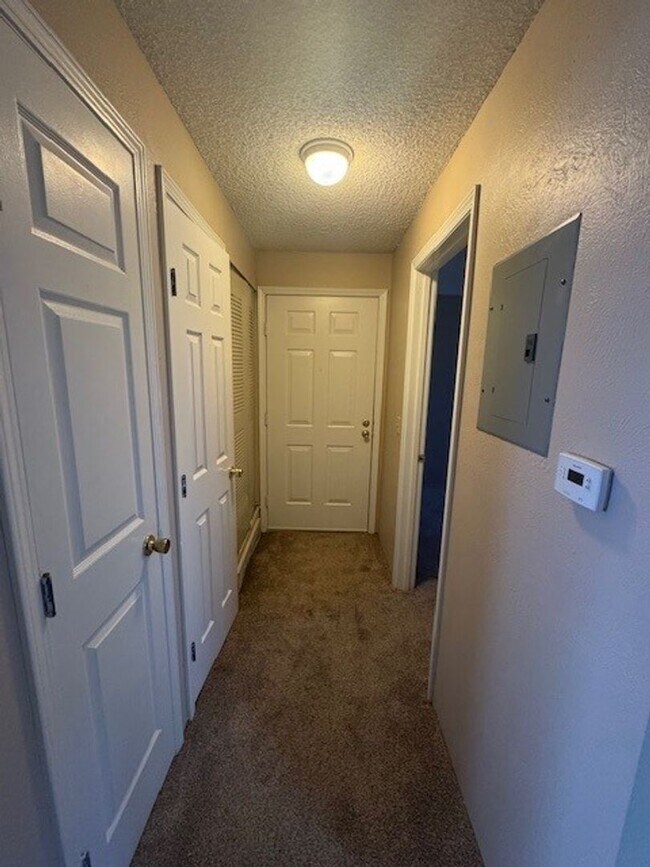 Building Photo - Powderhorn Condo