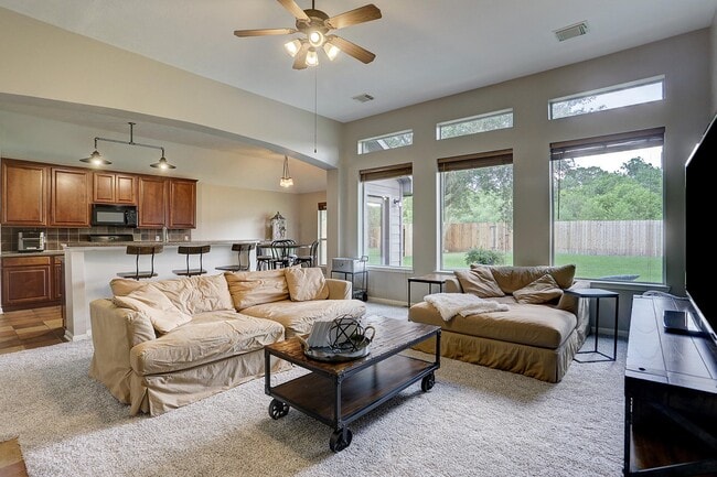 Building Photo - 9127 Morningstar Dr