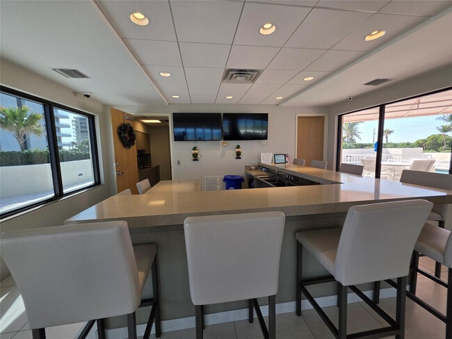 Building Photo - 5550 N Ocean Dr