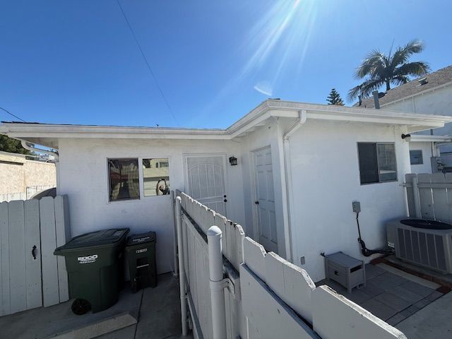 Building Photo - 336 J Ave