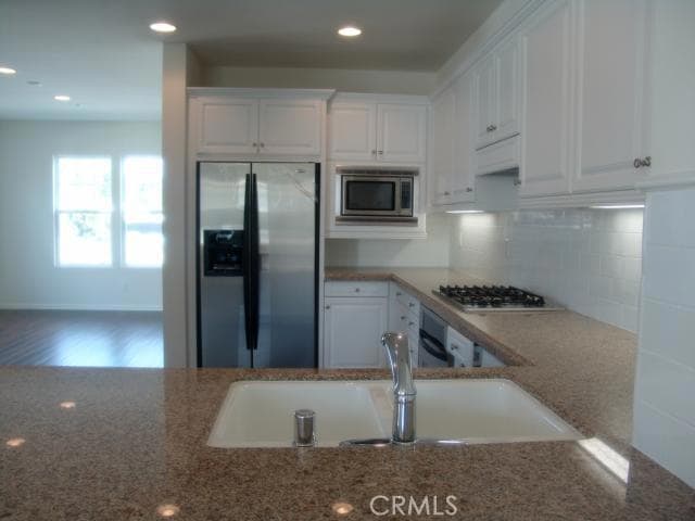 Building Photo - 1800 Oak St