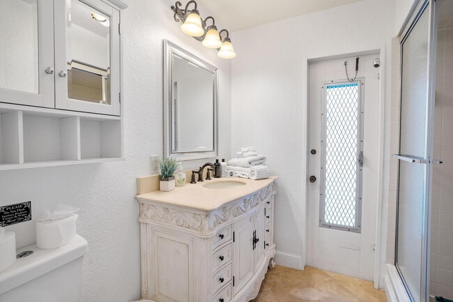 Building Photo - 3221 Spanish River Dr