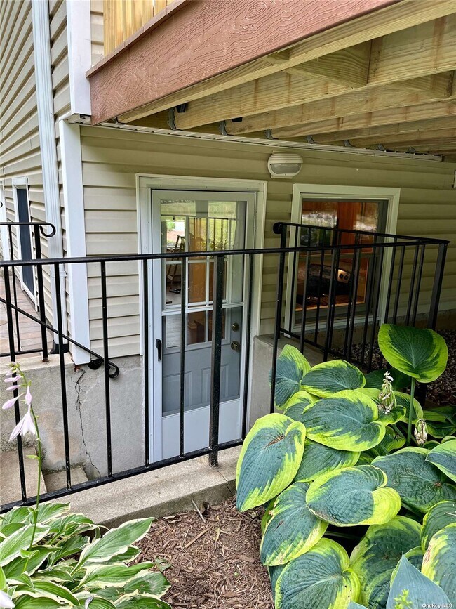 Building Photo - 772 Pulaski Rd