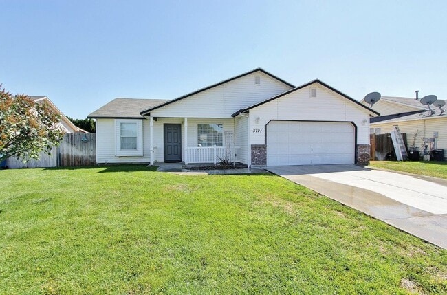 Primary Photo - 3721 Pierre Ave