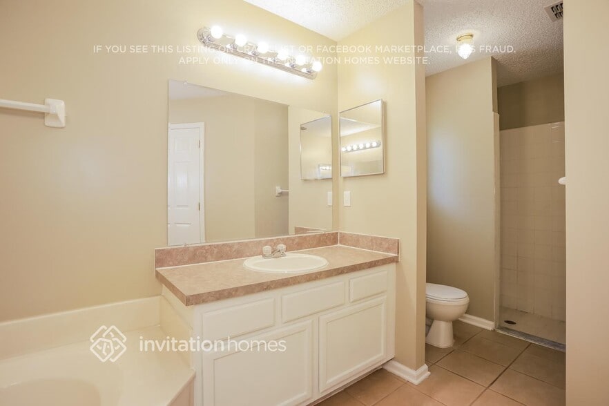 Building Photo - 2504 Serene Ct
