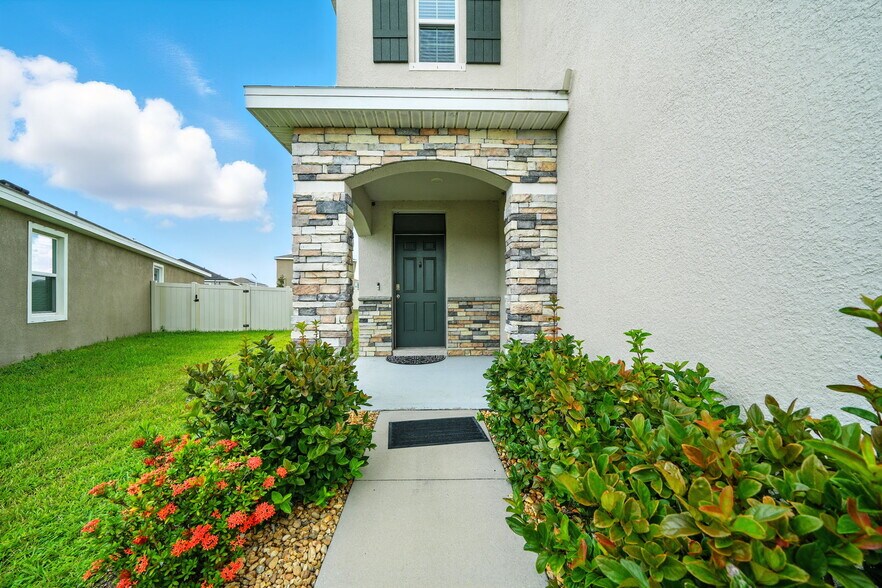 Building Photo - 17006 Wave Tressle Pl