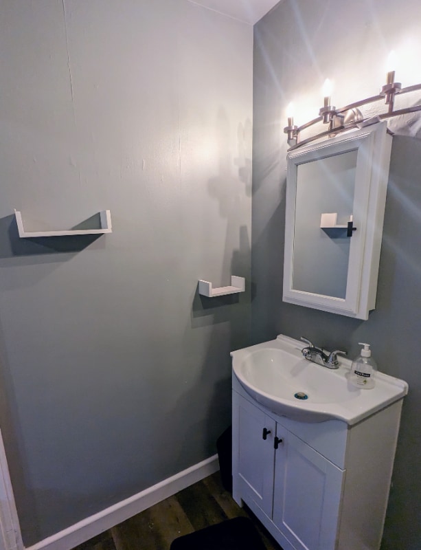 Building Photo - 146 2nd St