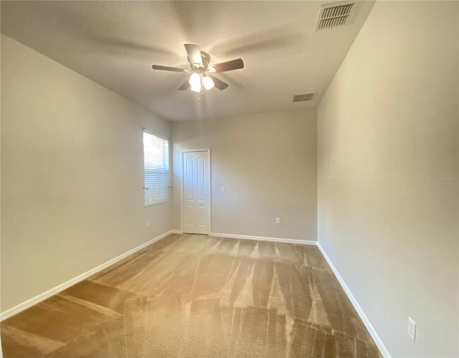 Building Photo - 944 Lost Grove Cir