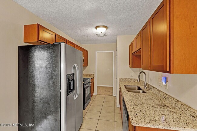 Building Photo - 11349 Blossom Ridge Dr