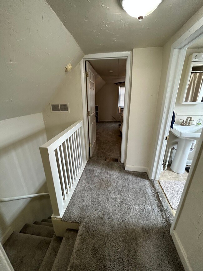 Building Photo - 2434 3rd St