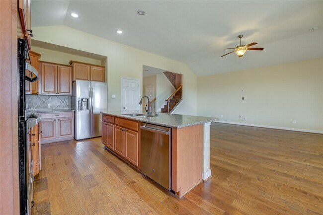 Building Photo - 26311 Parkman Grove Dr