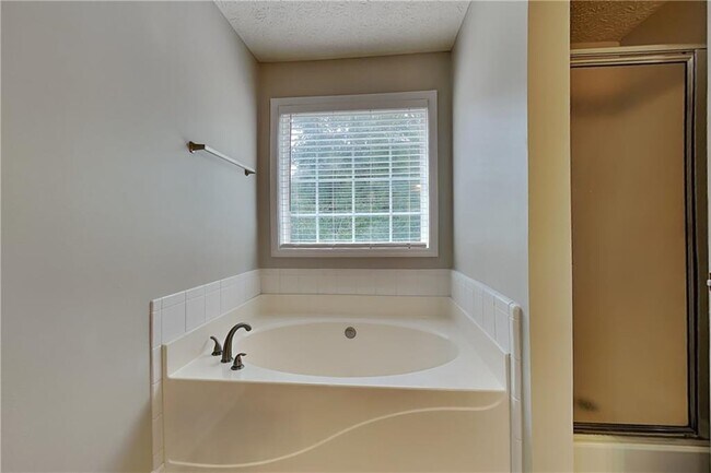 Building Photo - 4237 Webb Meadows Dr