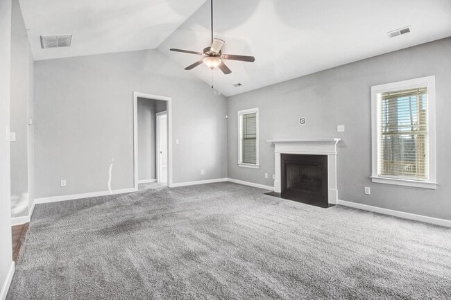 Building Photo - MUST SEE! Stunning 3 BR | 2 BA Home for Re...